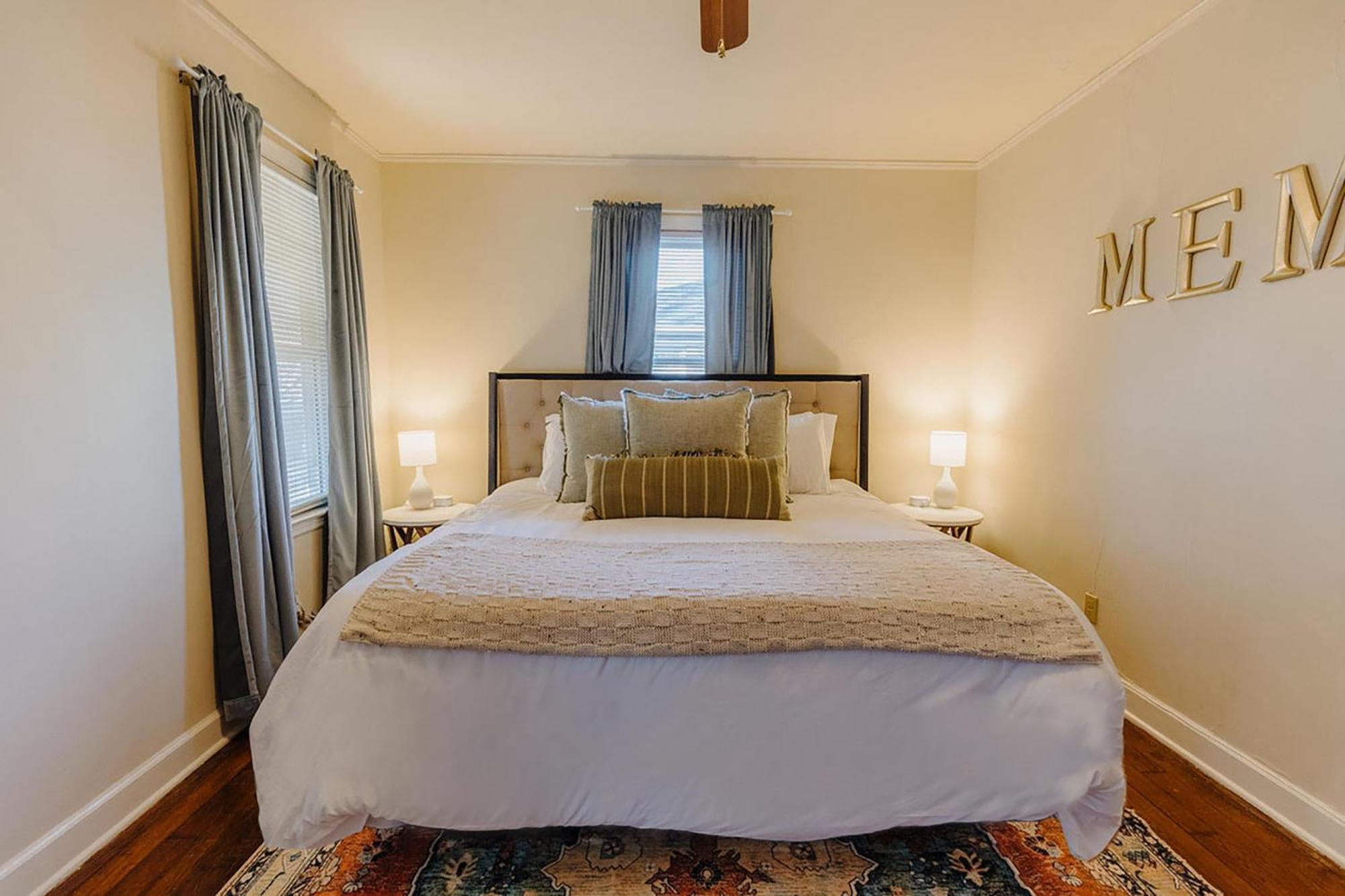 فيلا Historic Revival King Bed Liberty Bowl Memphis 893 المظهر الخارجي الصورة